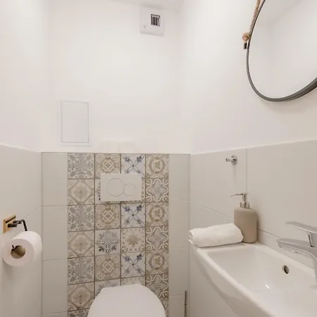 Cadet Bltn By Bltn Apartment