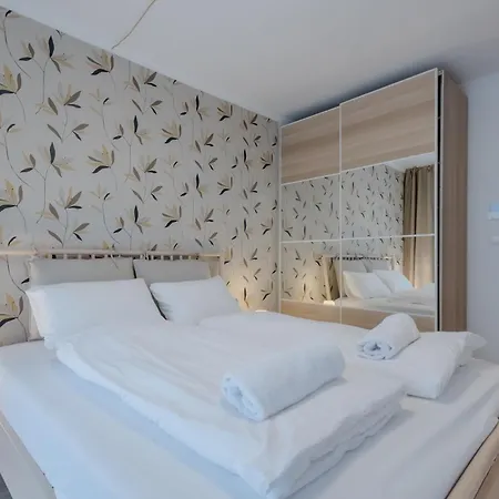 Apartament Cadet Bltn By Bltn