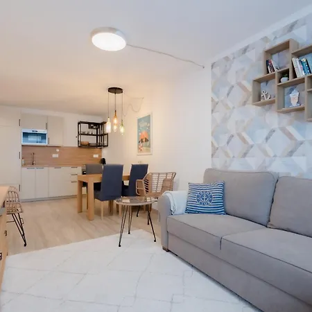 Apartment Cadet Bltn By Bltn